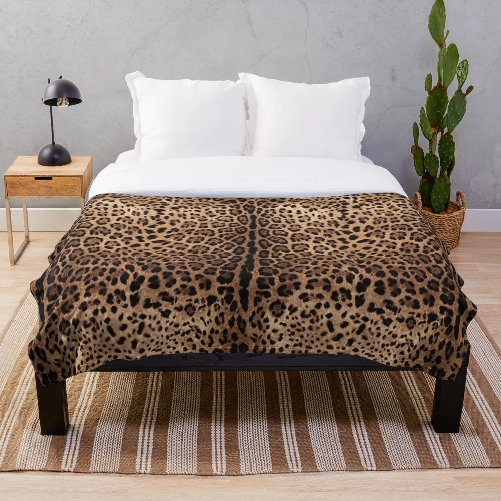Realistic leopard print plush blanket