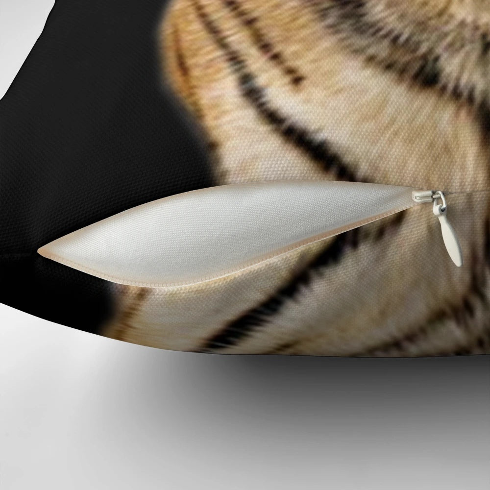 Realistic tiger print throw pillow with soft, plush fabric.