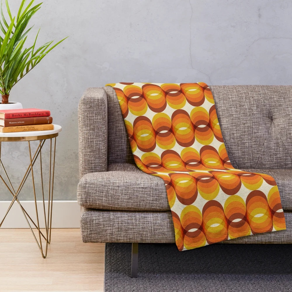Retro 1960s-1970s geometric pattern plush blanket