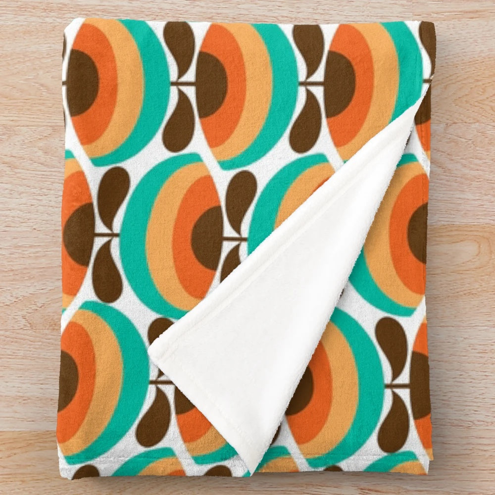 Retro 70s floral plush blanket with vintage 1970s inspired flower pattern