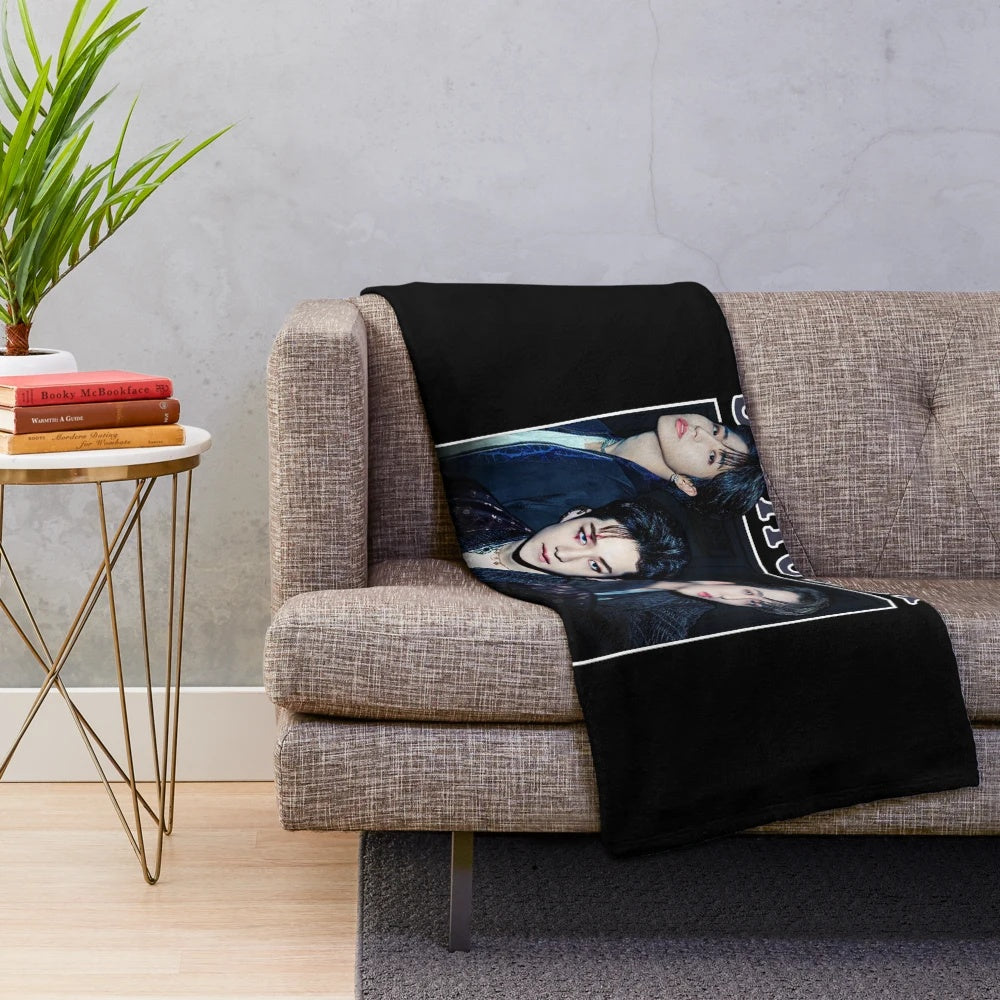 Retro 90s style plush blanket featuring Stray Kids 3RACHA members
