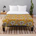 Retro 70s floral pattern plush blanket