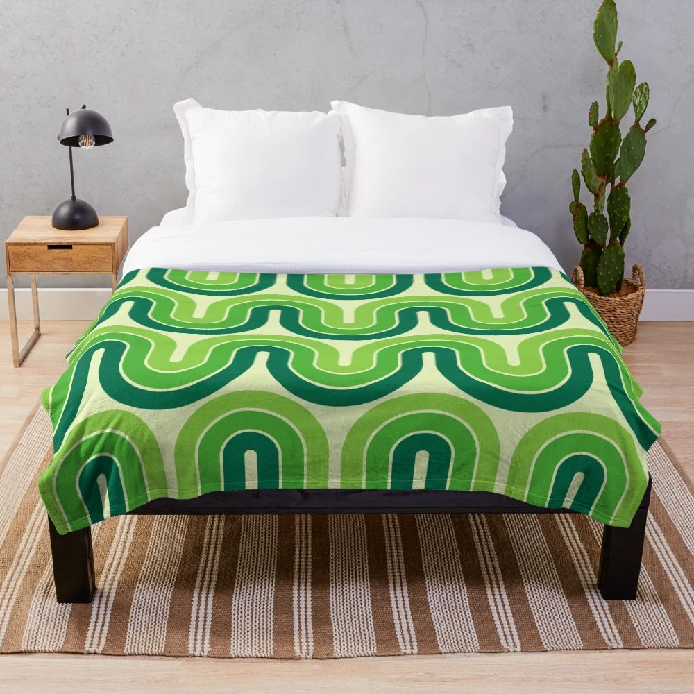 Retro geometric gradient design plush blanket