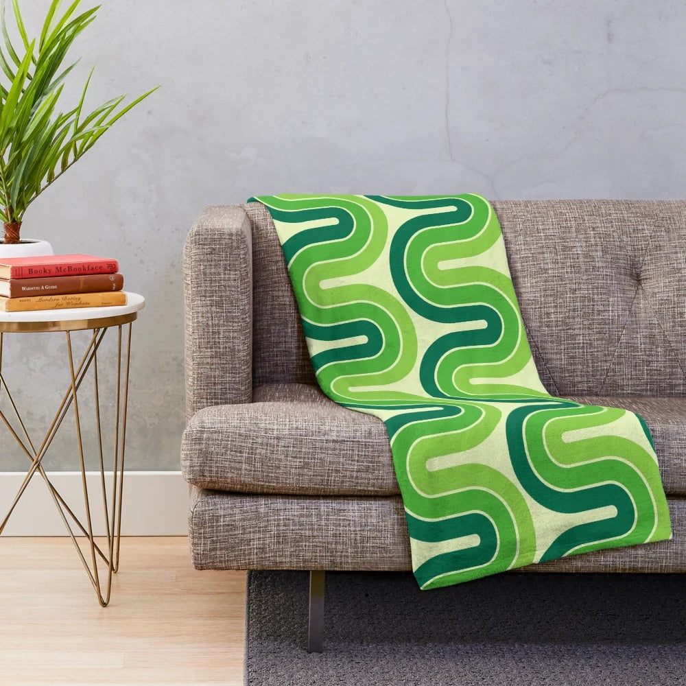Retro geometric gradient design plush blanket