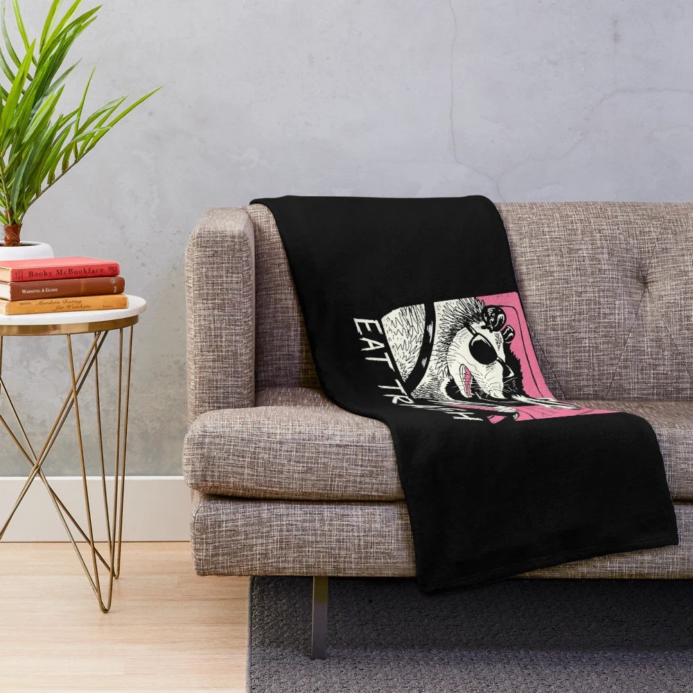 Retro-inspired plush blanket with animal design for a cozy, 80s aesthetic