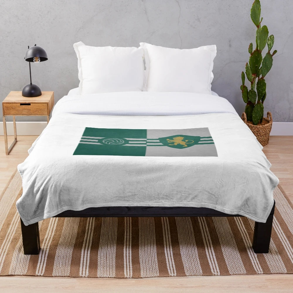 Retro-inspired plush soccer blanket with Sporting Portugal design