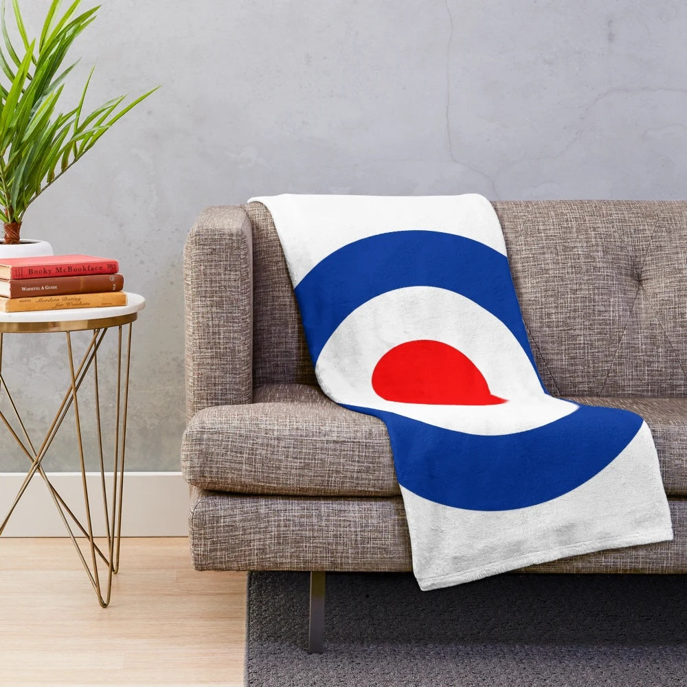 Retro soul inspired plush blanket with union flag pattern
