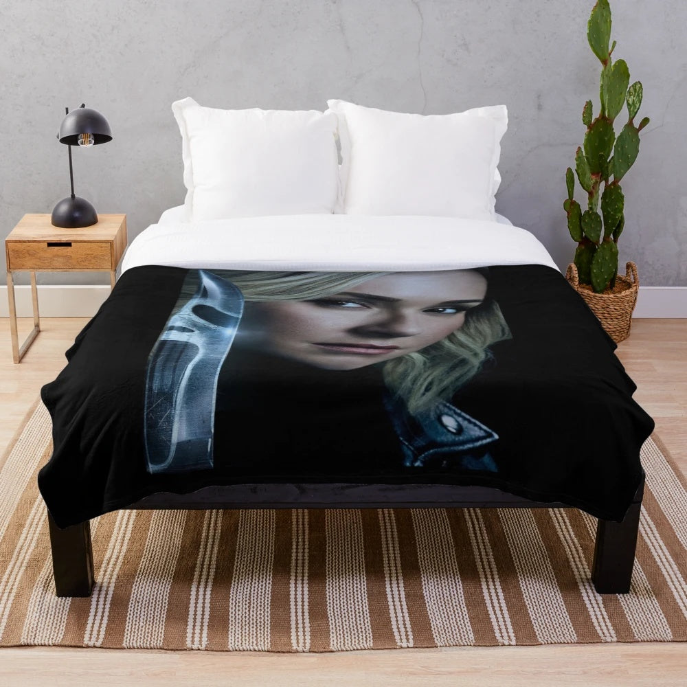 Scream 6 plush blanket featuring Hayden Panettiere as Kirby Reed