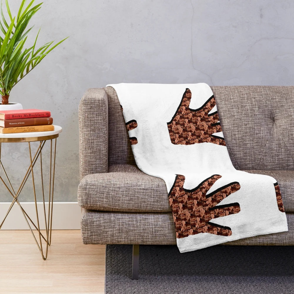 Plush blanket with a blend of textures and soothing sounds