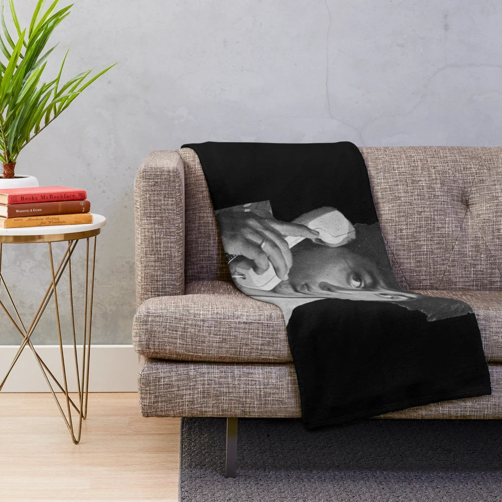 Shahrukh Khan Plush Blanket - Cozy Bollywood Themed Home Decor