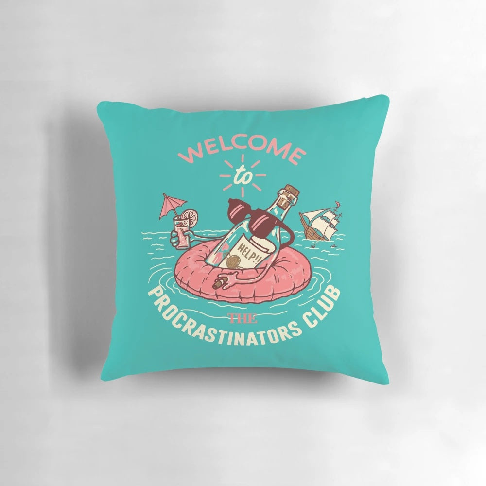 Inflatable life preserver pillow with shipwreck design, perfect for beach relaxation