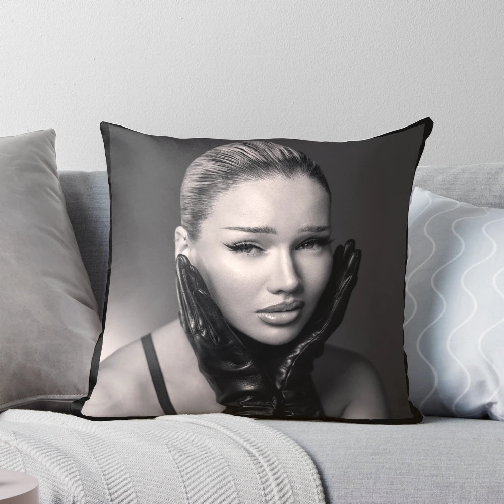 Shirin David-inspired pillow with BBR logo and design