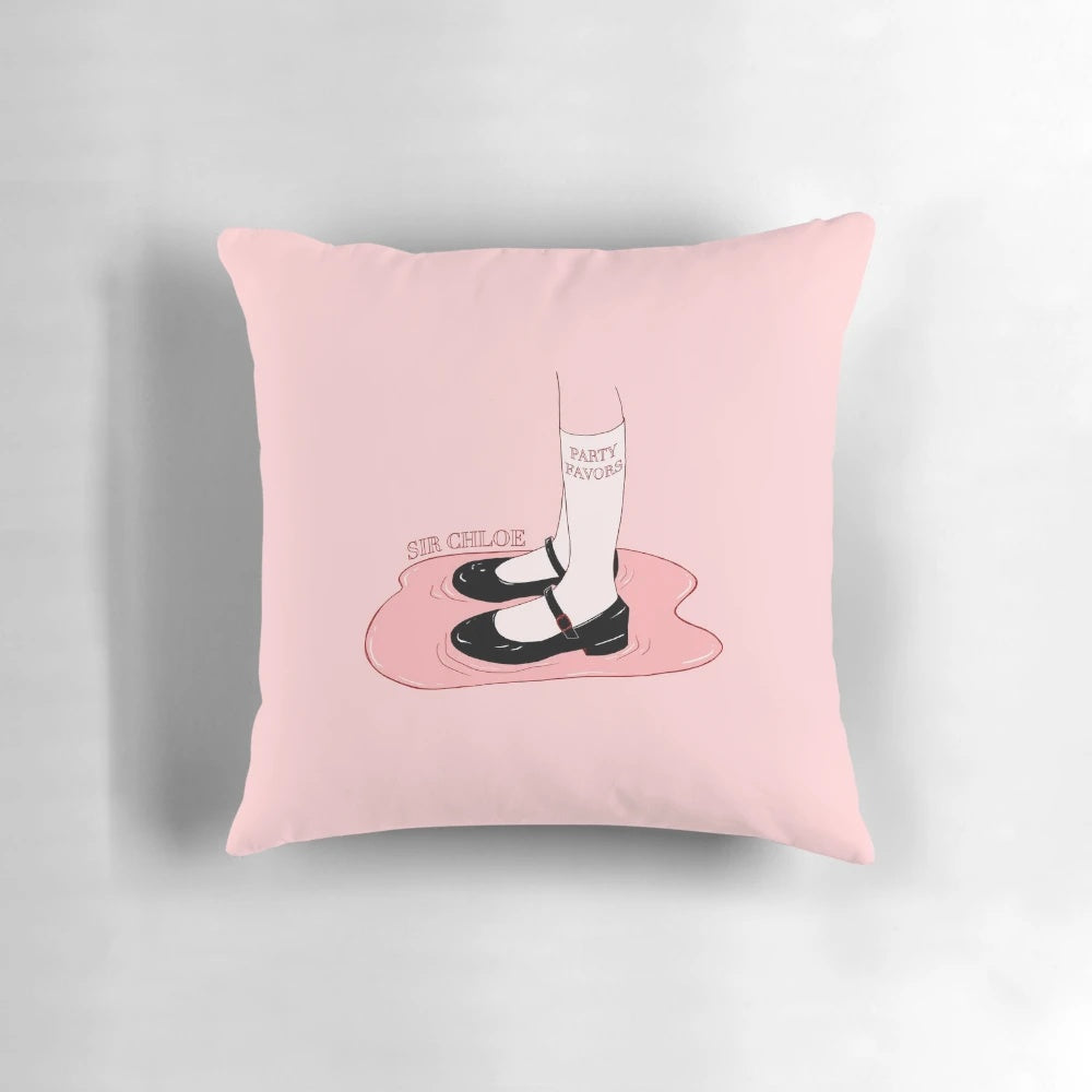Sir Chloe Pillow, a stylish and versatile accent piece for your home