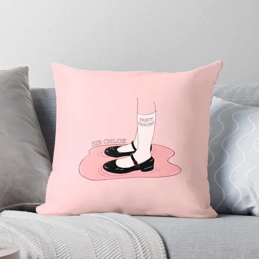 Sir Chloe Pillow, a stylish and versatile accent piece for your home
