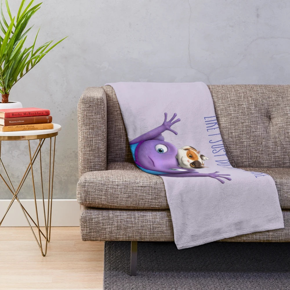 Plush blanket featuring the character Oh from the Dreamworks animation "Home