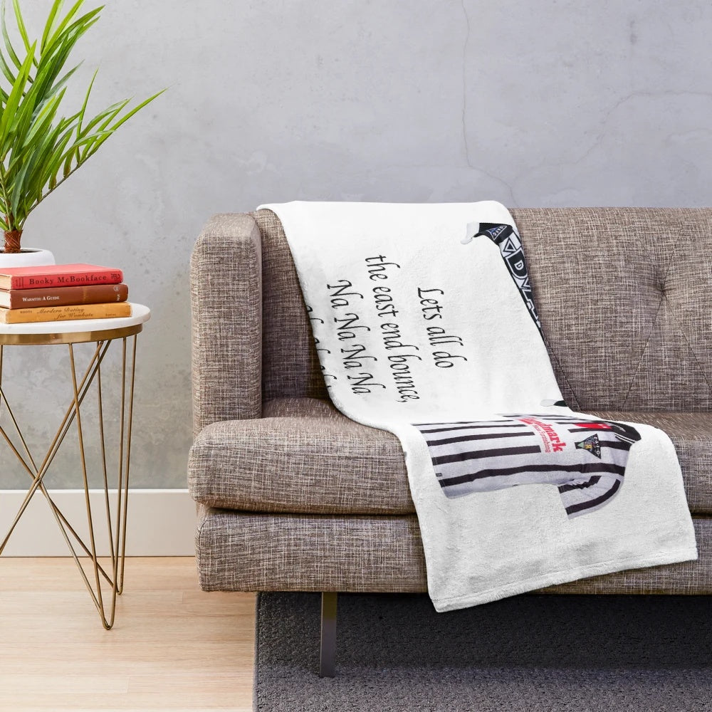 Dunfermline Athletic FC Plush Blanket - Soft and Comfortable Football Throw