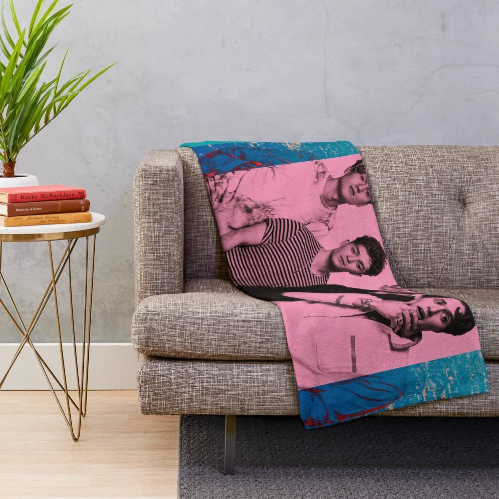 Soft and comfortable night and day plush blanket