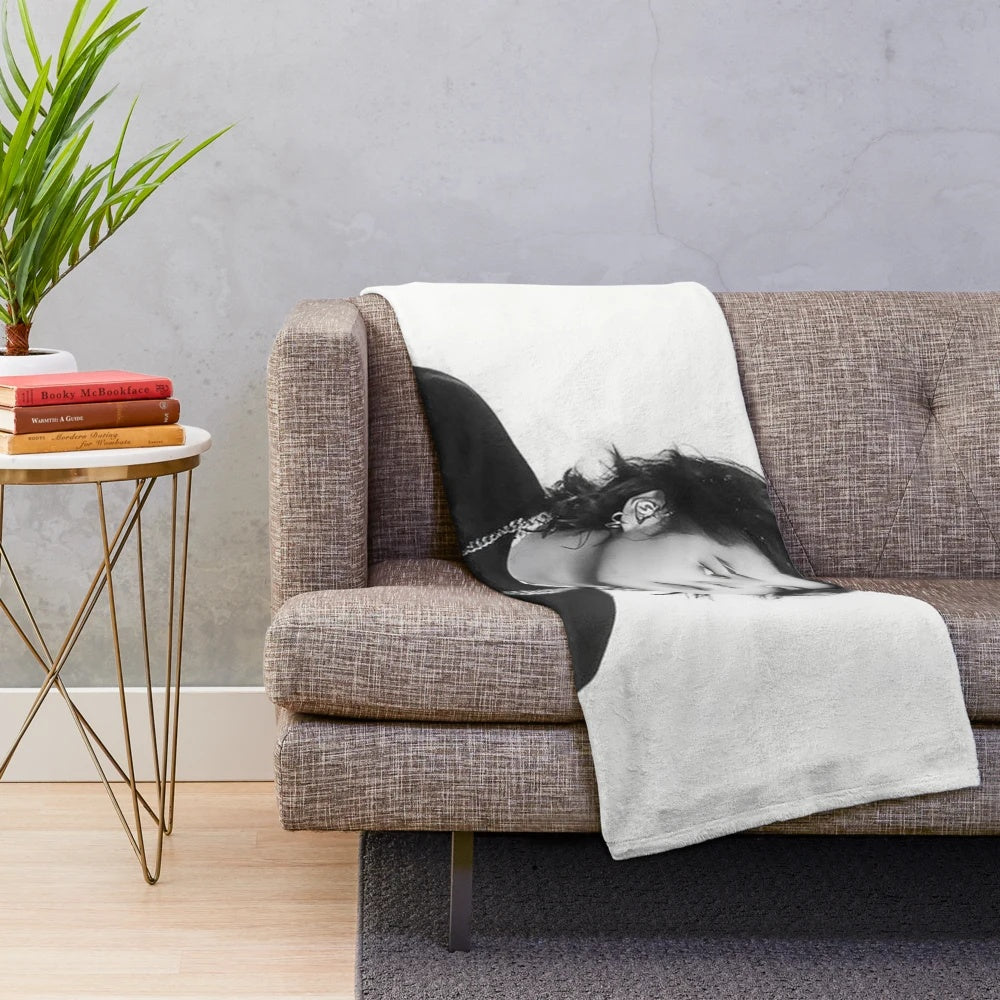 Min Yoongi/BTS SUGA Themed Plush Blanket