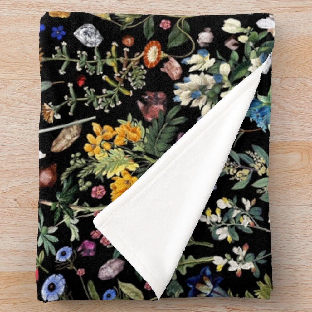 Colorful Floral Plush Blanket with Digital Plant and Nature Inspired Motifs