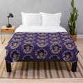 Soft plush blanket with music-themed design