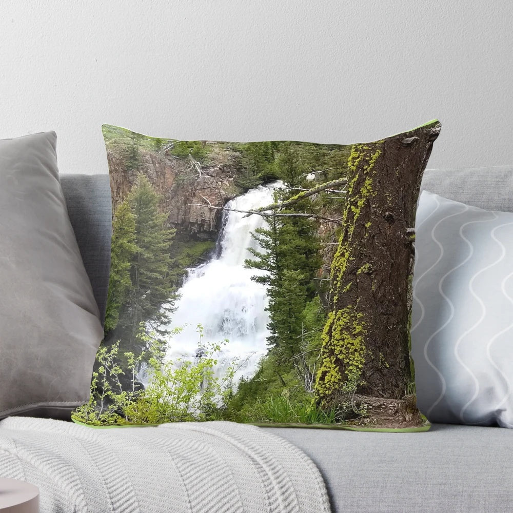 Waterfall-patterned pillow for a relaxing sleep experience