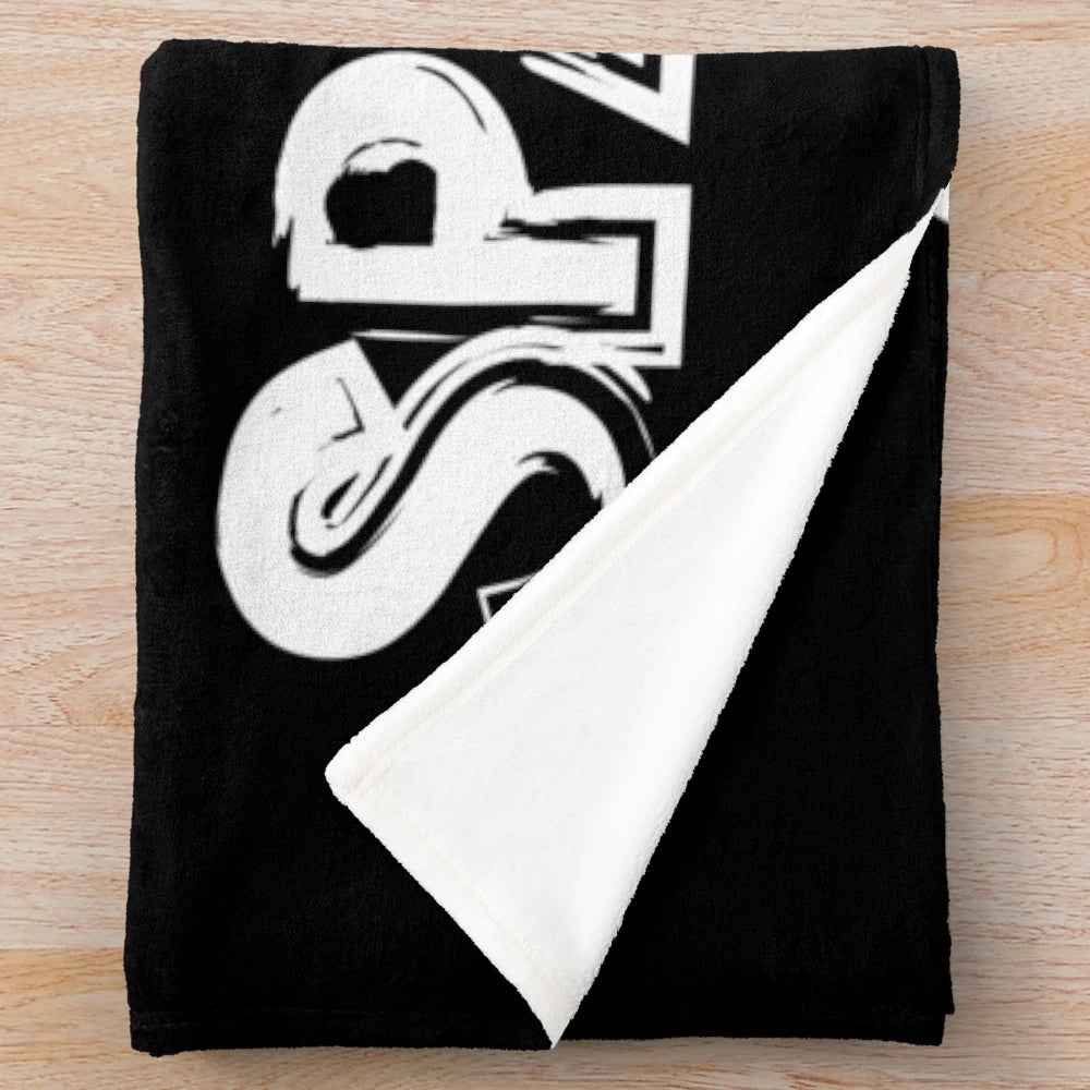 Spartan-inspired plush blanket with cinematic and heroic design