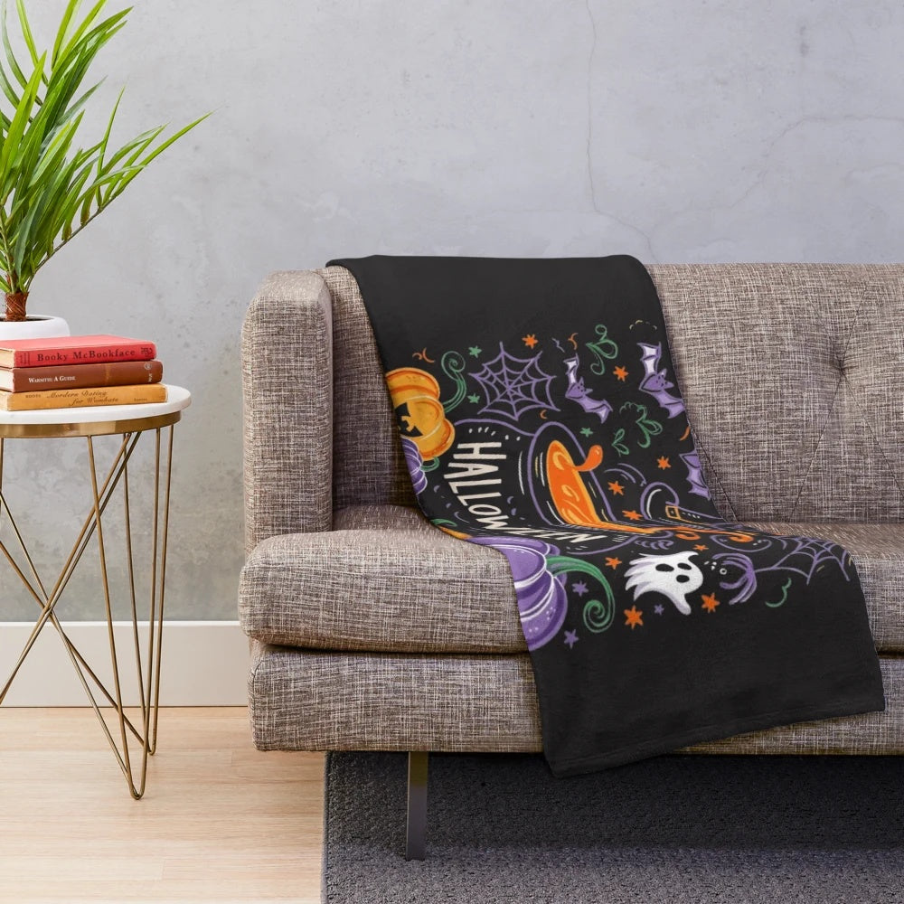 Spooky Halloween Plush Blanket with Eerie Bat Pattern and Ghost Glow Design