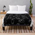 Black cat outline pattern plush blanket for cat lovers