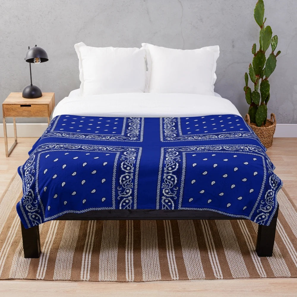 Blue bandana print plush blanket