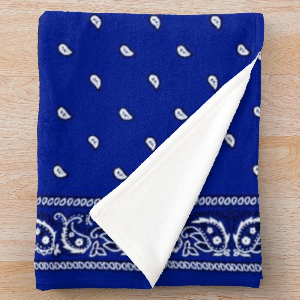 Blue bandana print plush blanket