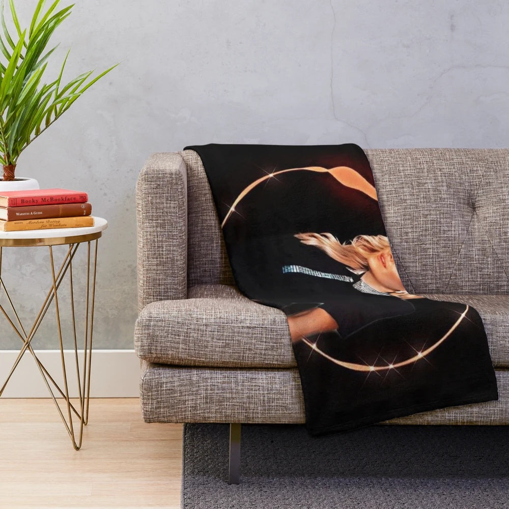Helene Fischer-inspired plush blanket with collage design
