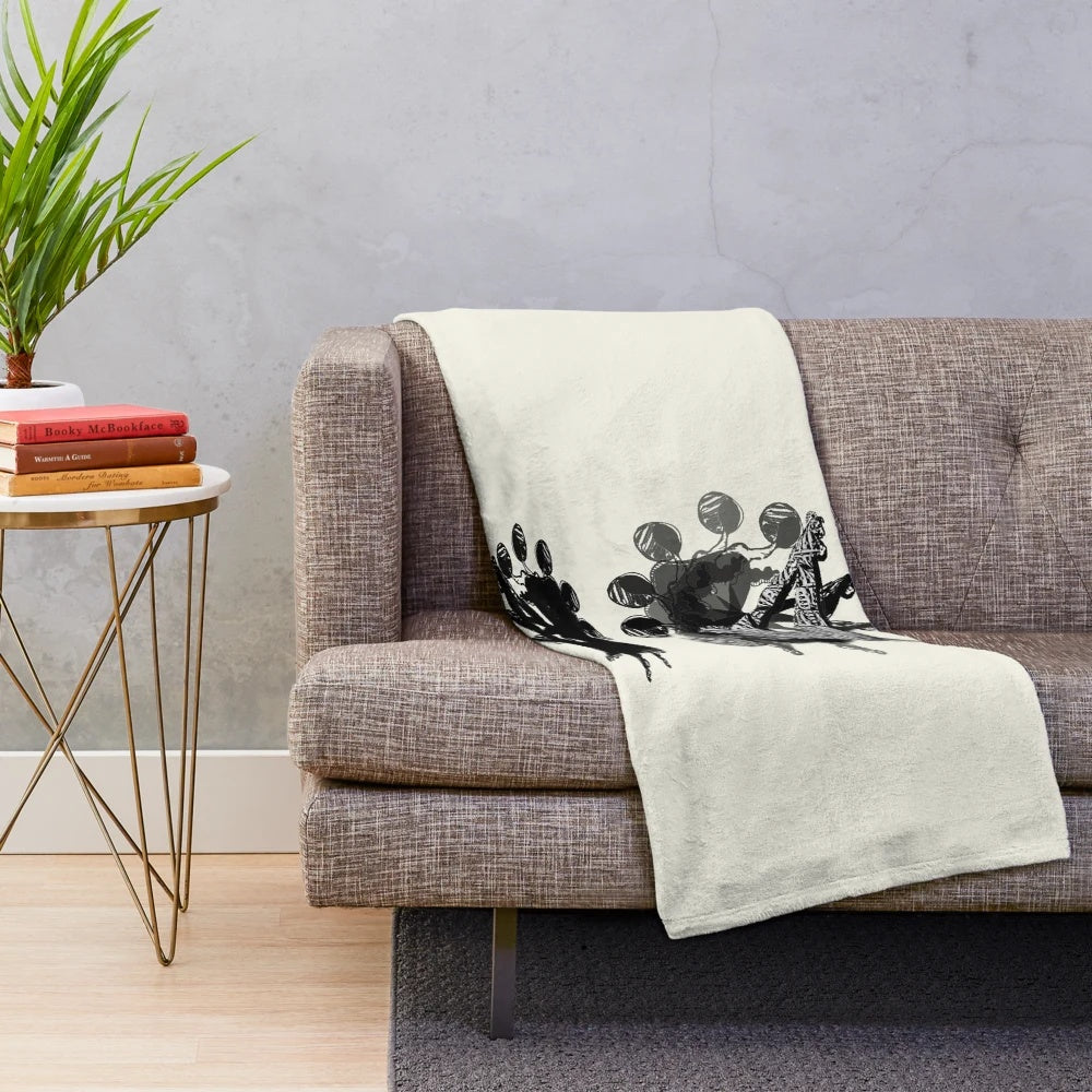 Plush mandala-patterned blanket with a kaleidoscope design