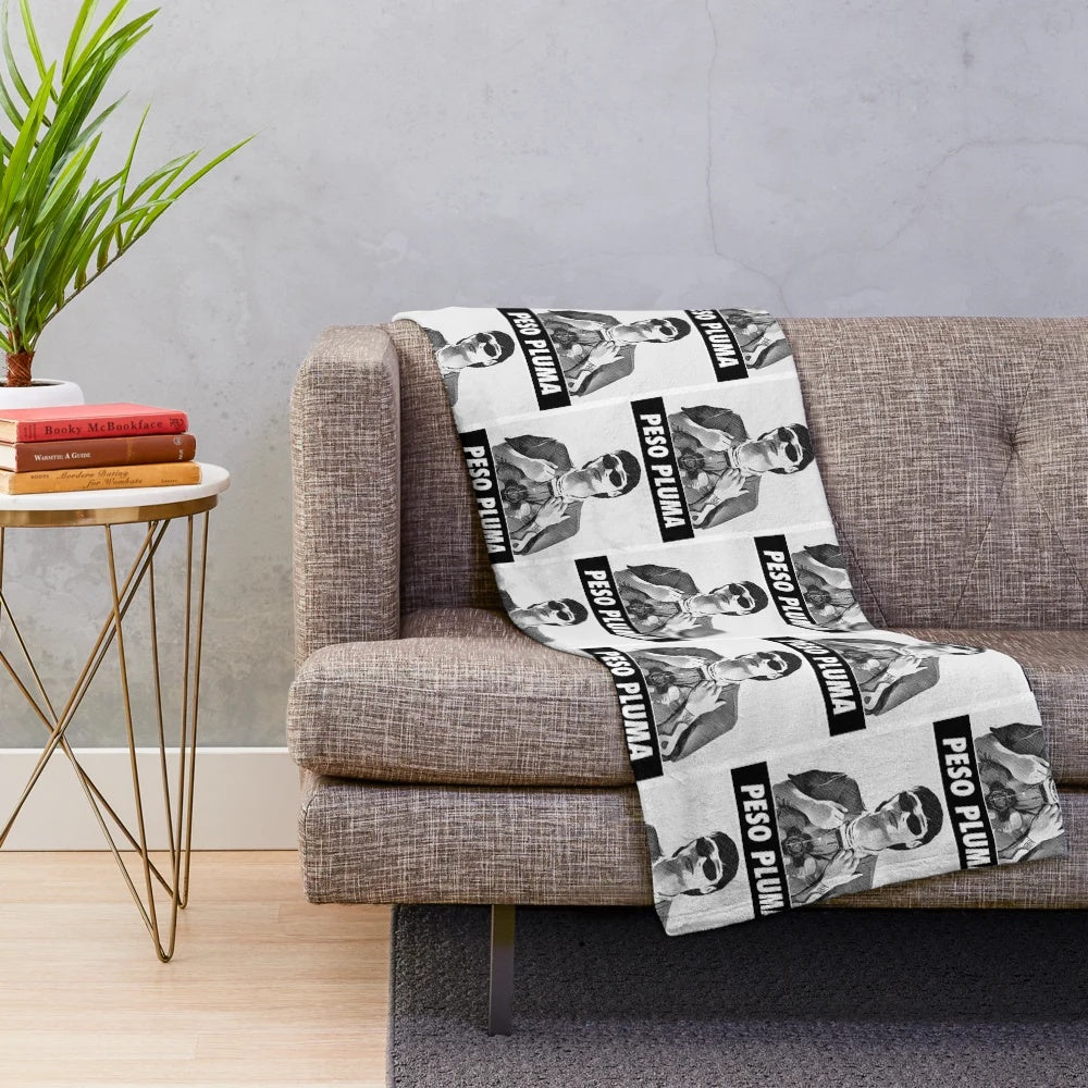 Soft and cozy peso pluma plush blanket