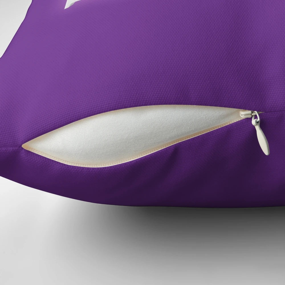 Soft and vibrant Six the Musical logo pillow, perfect for theatre enthusiasts and home decor.