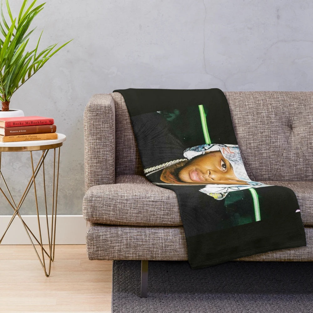 Toosii-inspired plush blanket with cozy and soft texture