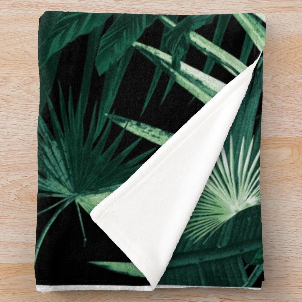 Tropical jungle leaves pattern plush blanket