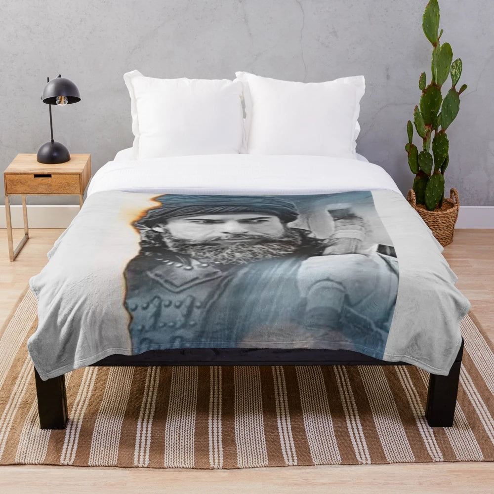 Turgut-inspired plush blanket with Ottoman Empire and Ertugrul Gazi design
