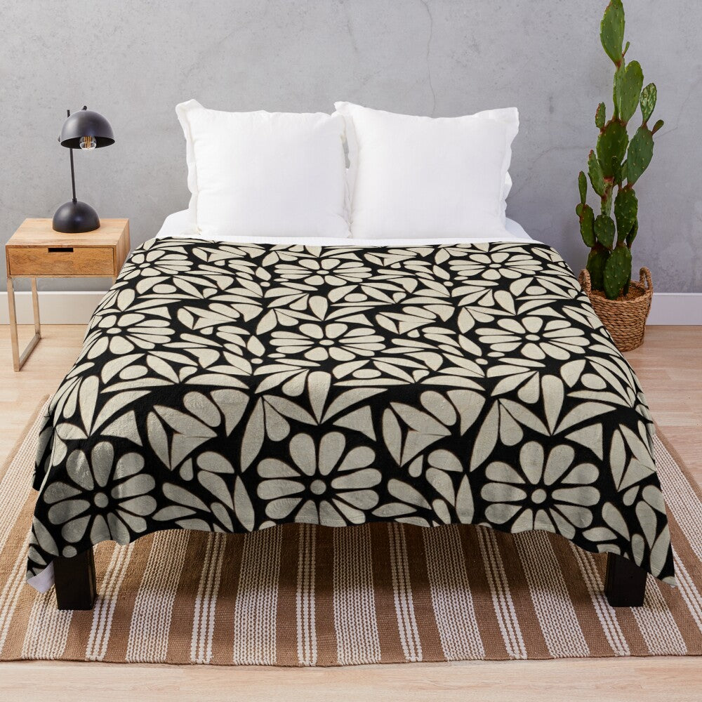 Japanese abstract floral pattern plush blanket