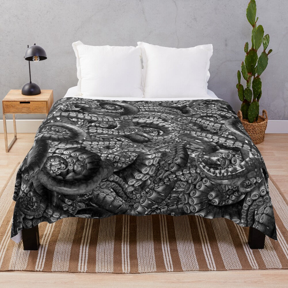 Tentacle-themed plush blanket with an ink design perfect for Lovecraft and anime enthusiasts