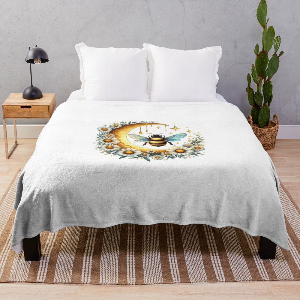 Soft and plush honeymoon-themed blanket with floral and bee design