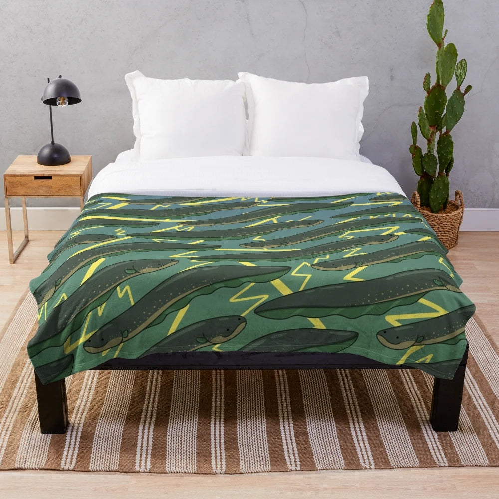 Electric eel pattern plush blanket for cozy home decor