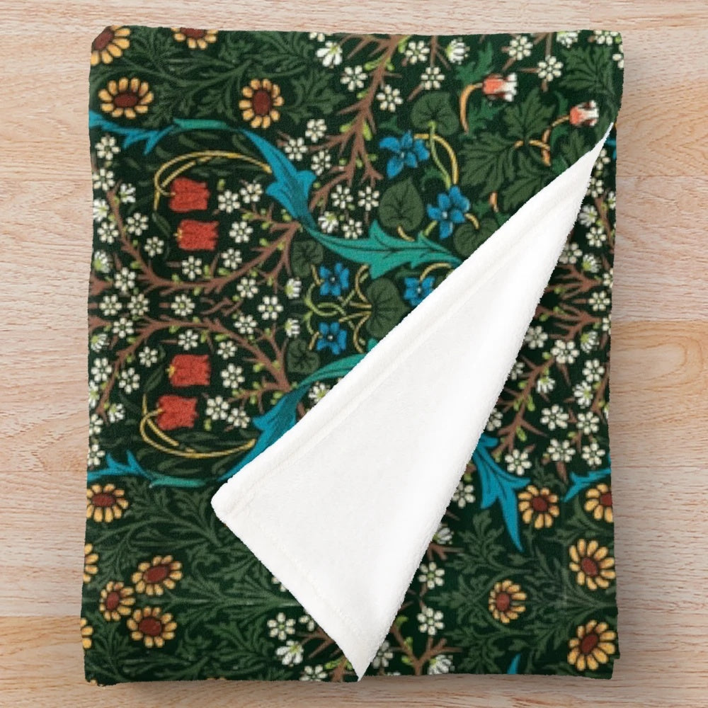 Plush blanket with a vibrant William Morris floral pattern