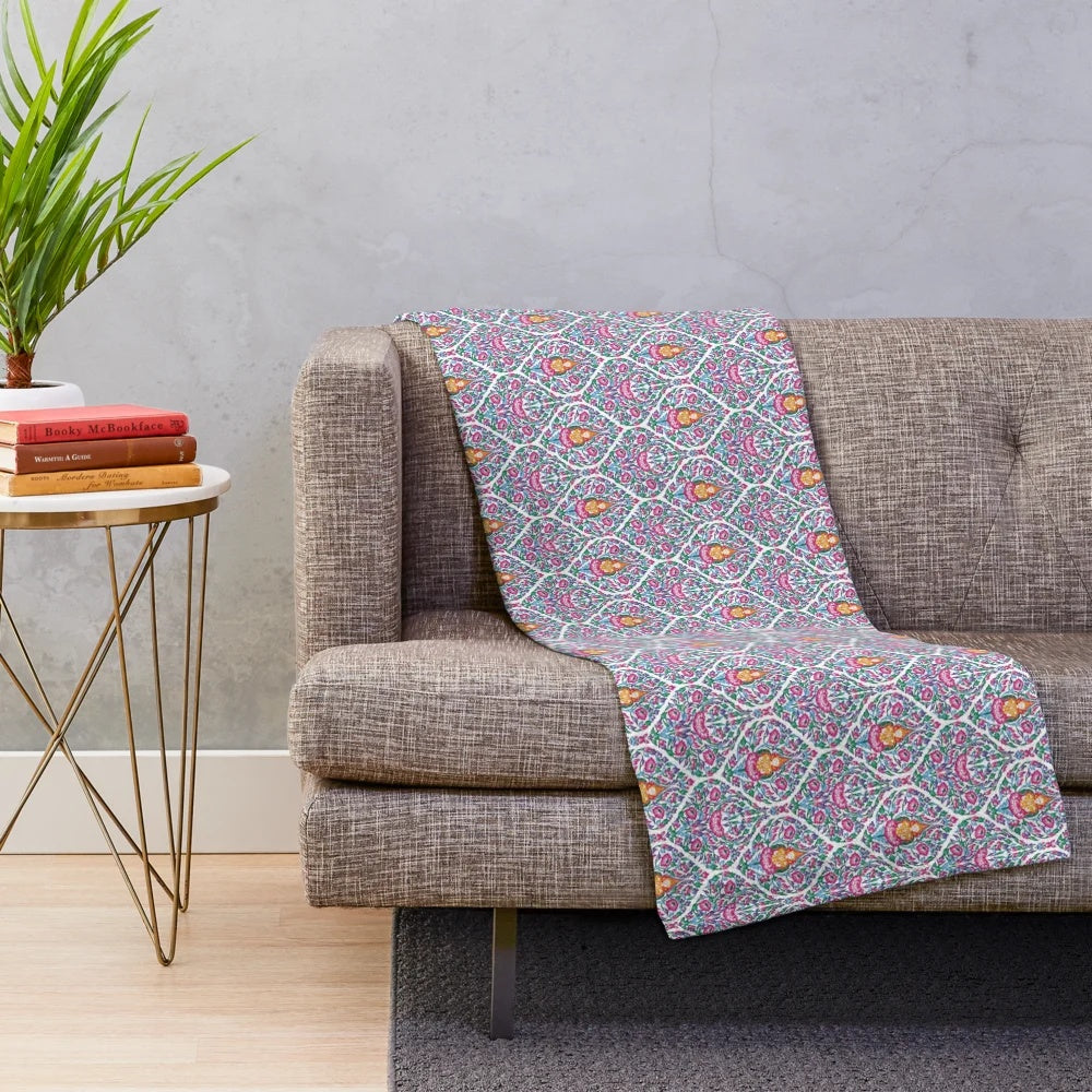 Plush thai pattern blanket for cozy home decor