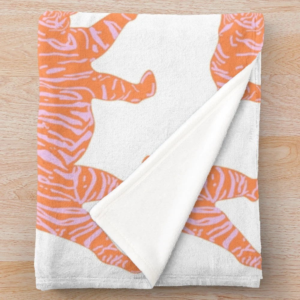 Colorful tiger-patterned plush blanket