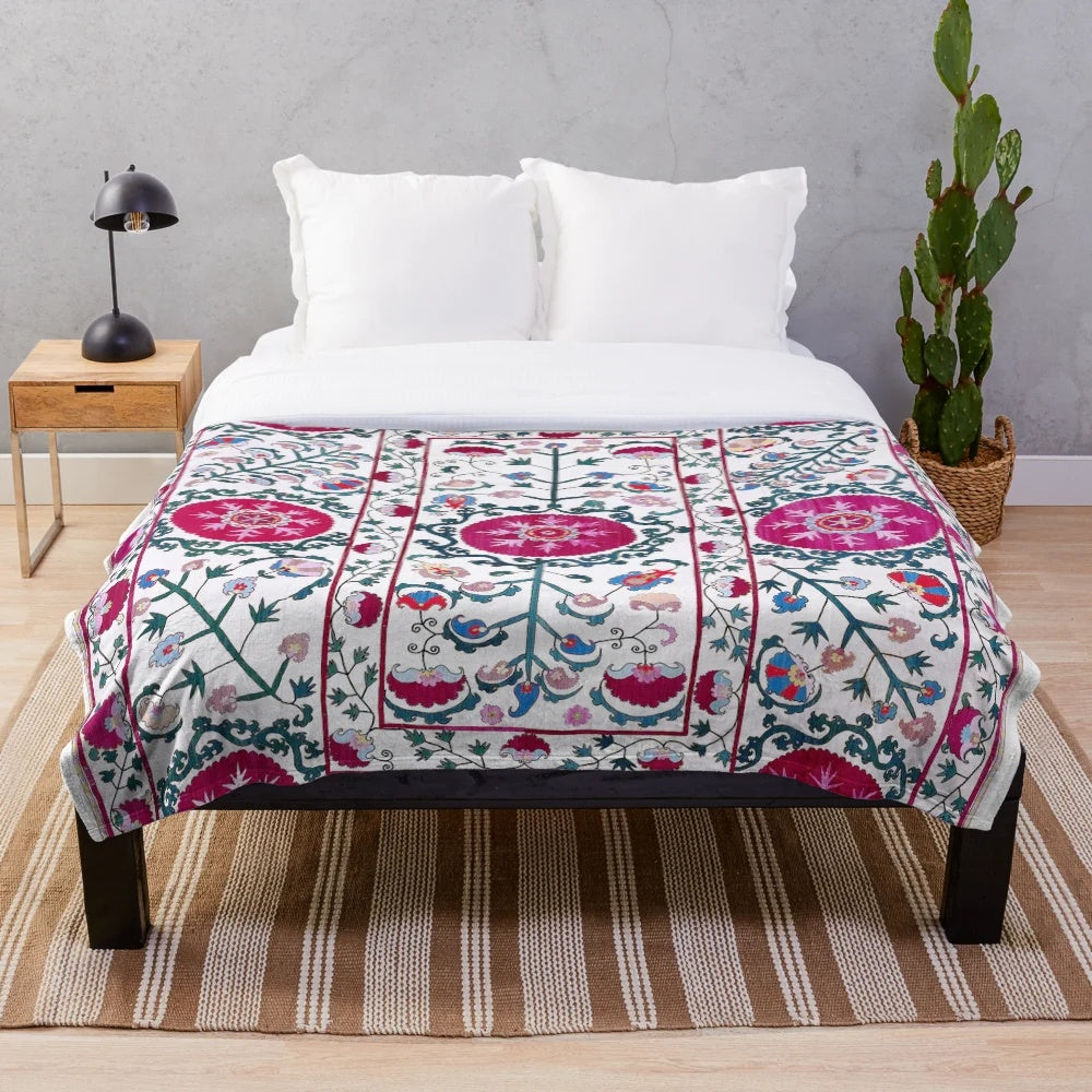 Vintage Boho Uzbekistan Suzani Embroidery Plush Blanket
