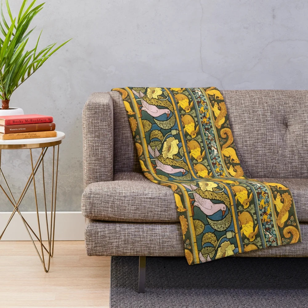 Vintage floral and golden stripe pattern plush blanket