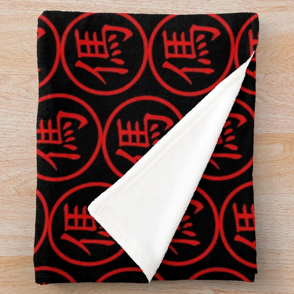 Vintage-style Chinese chess plush blanket with military colors and classic chess piece design