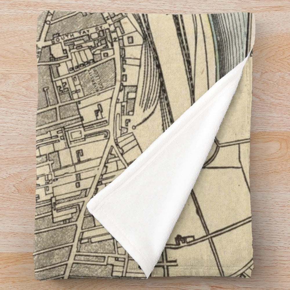 Vintage Map of Dundee Scotland (1901) Plush Blanket