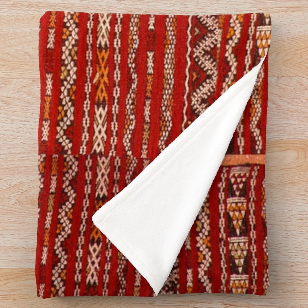 Vintage Moroccan style plush blanket with geometric patterns