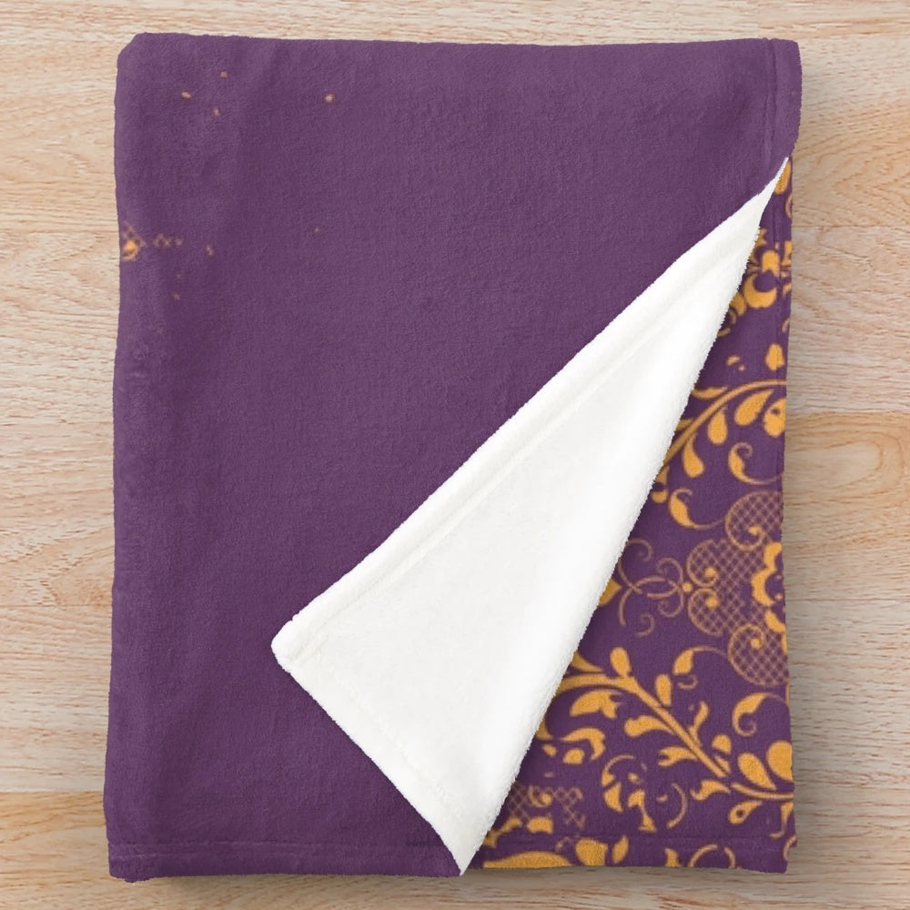 Vintage patterned plush blanket with grunge effect